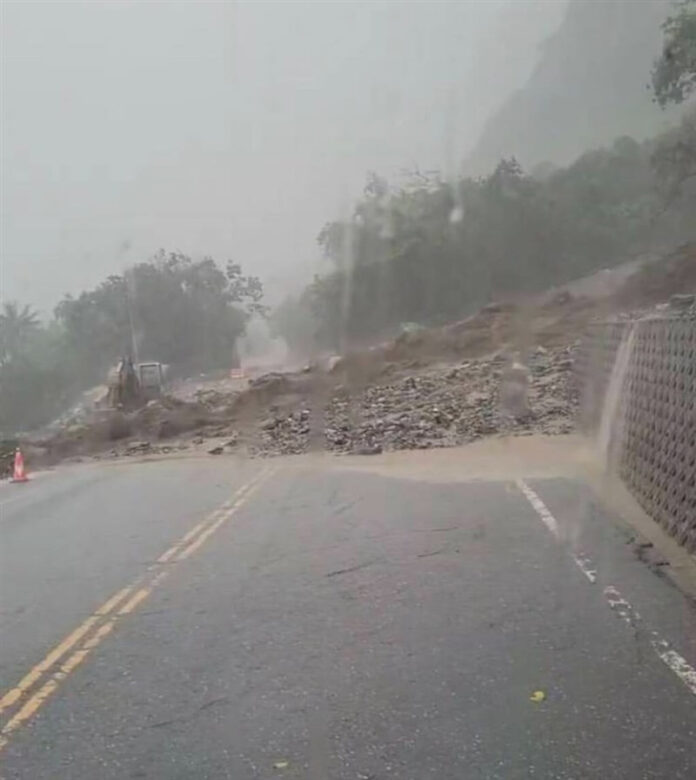 🚨 Hualien Landslides Paralyze Key Transport Routes Torrential Rain Forces Road and Rail Closures