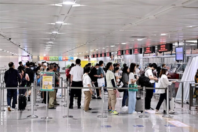 Taiwan to Eliminate Paper Arrival Cards Starting Oct. 1 All Foreign Travelers Must Use Digital System